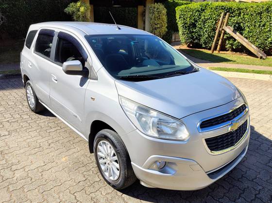 CHEVROLET SPIN 1.8 LT 8V FLEX 4P AUTOMÁTICO CHEVROLET SPIN 1.8 LT 8V FLEX 4P AUTOMÁTICO